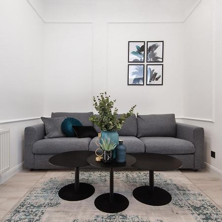 Hollo 3 Bedroom Downtown Apartment ブダペスト エクステリア 写真