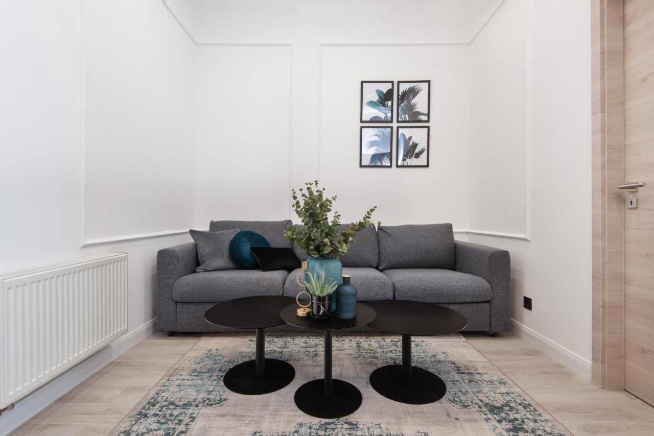 Hollo 3 Bedroom Downtown Apartment ブダペスト エクステリア 写真