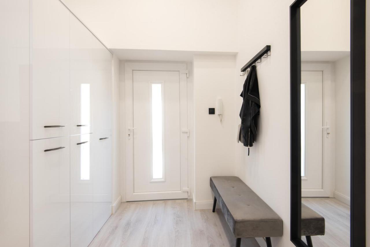 Hollo 3 Bedroom Downtown Apartment ブダペスト エクステリア 写真