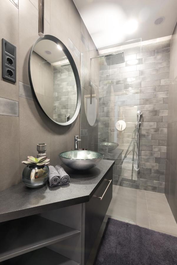 Hollo 3 Bedroom Downtown Apartment ブダペスト エクステリア 写真